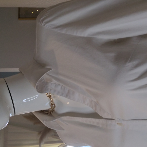 Express Design Studio, White ,Size Small, Long sleeve button down Dressy shirt. - Picture 4 of 12